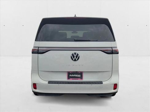 New 2025 Volkswagen ID. Buzz Pro S image 8