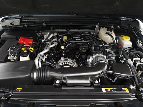 Used 2024 Jeep Wrangler Unlimited Rubicon image 33