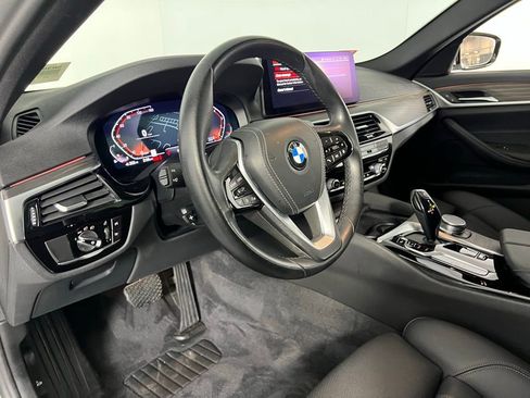Used 2022 BMW 530i 530i w/ Convenience Package image 21