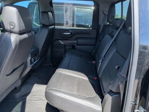 Used 2022 GMC Sierra 2500 Denali w/ Denali Ultimate Package AWD/4WD image 11