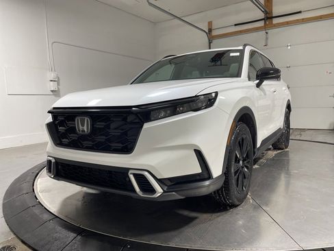 Used 2023 Honda CR-V Sport Touring image 3