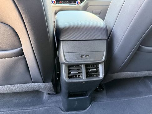 Used 2025 Chevrolet Equinox LT w/ Convenience Package II image 25