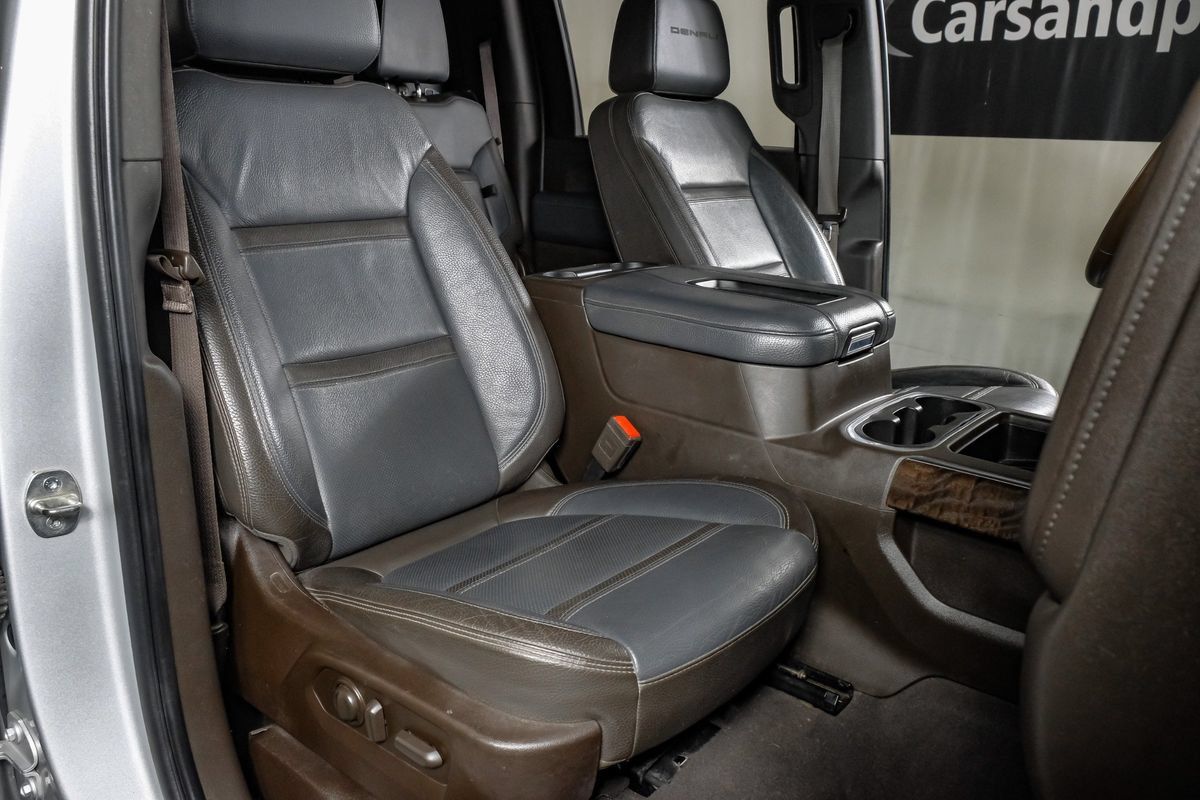 Used 2021 GMC Sierra 2500 Denali w/ Denali Ultimate Package AWD/4WD image 29