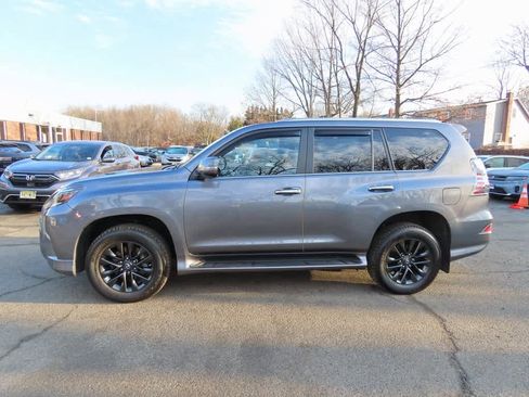 Used 2023 Lexus GX 460 Premium image 3
