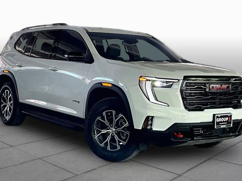 Used 2025 GMC Acadia AT4 w/ Luxury Package AWD/4WD image 2
