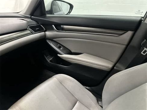 Certified 2019 Honda Accord LX image 13