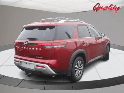 Used 2024 Nissan Pathfinder SL