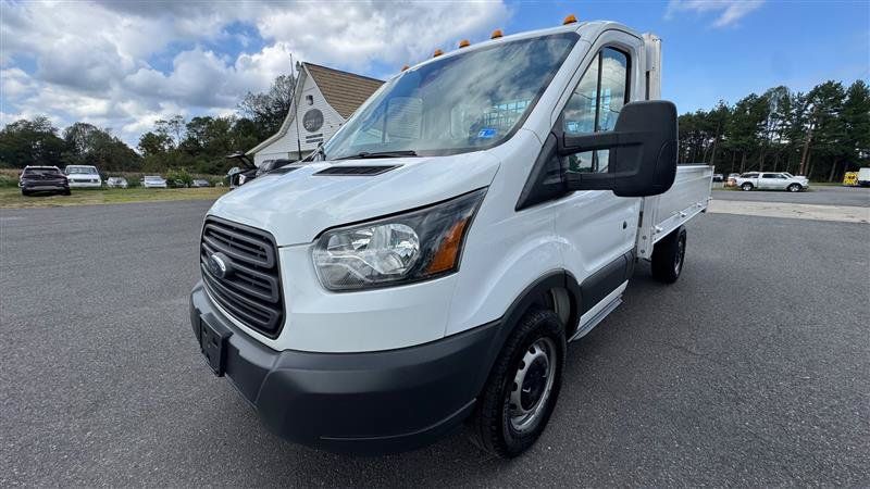 Used 2018 Ford Transit 250 138 RWD image 9