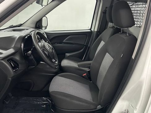 Used 2019 RAM ProMaster City Tradesman FWD image 11