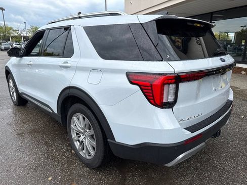 Used 2026 Ford Explorer Platinum AWD/4WD image 10