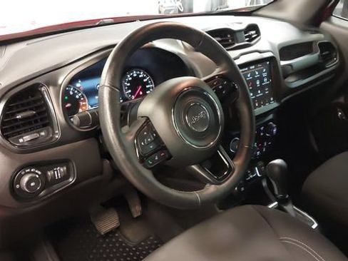 Used 2022 Jeep Renegade Altitude w/ Convenience Group AWD/4WD image 21