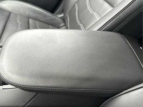 Used 2023 Cadillac XT5 Premium Luxury image 23