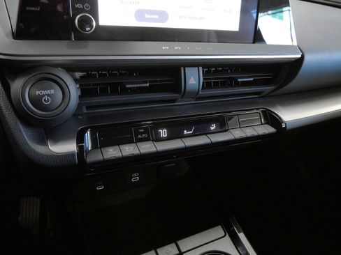 Certified 2025 Toyota Prius LE image 24