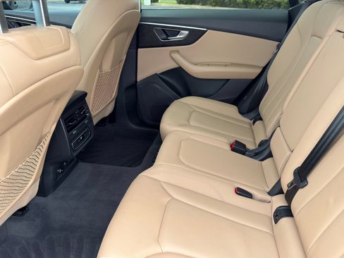 Certified 2023 Audi Q8 Premium w/ Convenience Package AWD/4WD image 31