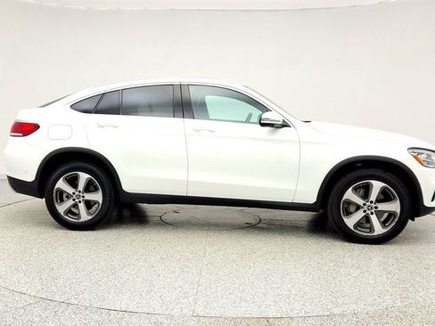 Used 2023 Mercedes-Benz GLC 300 4MATIC Coupe image 4