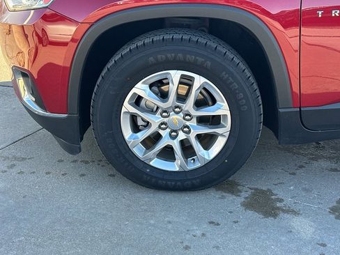 Used 2020 Chevrolet Traverse LT w/ LPO, Floor Liner Package image 3