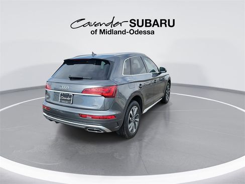 Used 2023 Audi Q5 2.0T Premium w/ Convenience Package image 7
