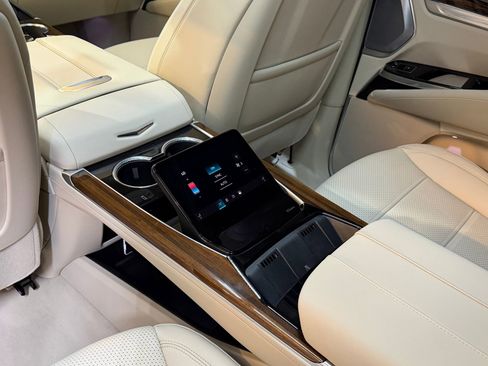 New 2026 Cadillac Escalade Platinum Sport AWD/4WD image 53