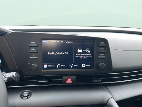 Certified 2025 Hyundai Elantra Sport image 14