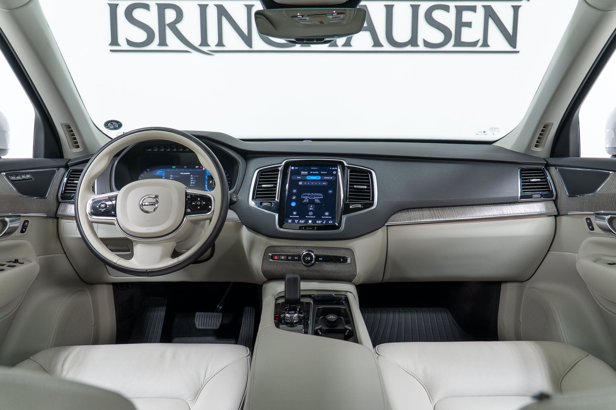 Certified 2023 Volvo XC90 B6 Plus w/ Protection Package Premier AWD/4WD image 15