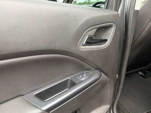 Used 2016 GMC Canyon SLE w/ All Terrain Package image 19