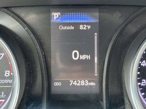 Used 2018 Toyota Camry SE FWD image 29