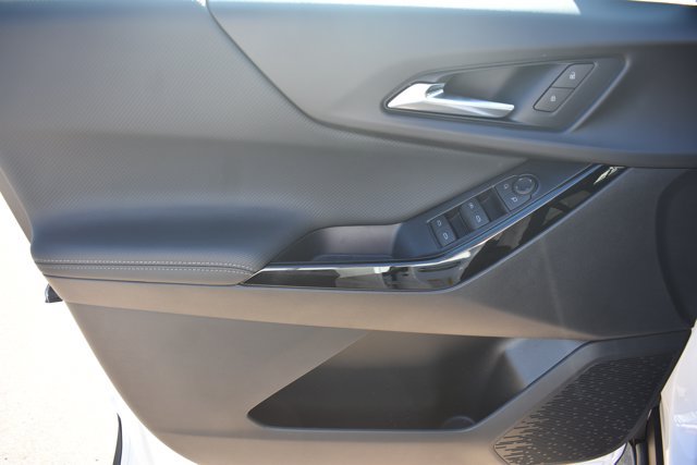 New 2027 Chevrolet Equinox LT FWD image 11