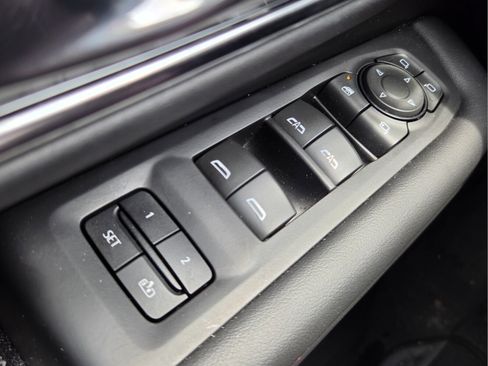 Used 2023 Chevrolet Tahoe RST w/ Luxury Package RWD image 32
