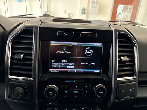 Used 2015 Ford F150 XLT w/ Equipment Group 302A Luxury image 22