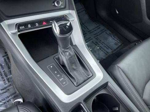 Used 2025 Audi Q3 2.0T Premium image 31