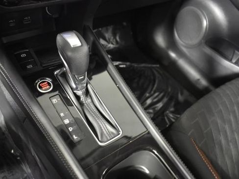 Used 2022 Nissan Kicks SR FWD image 23