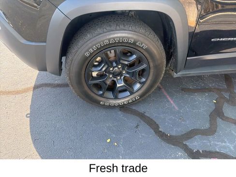 Used 2022 Jeep Cherokee Trailhawk w/ Sun, Sound & Nav Group image 2