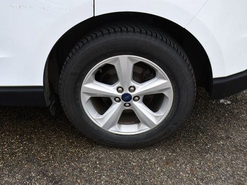 Used 2016 Ford Edge SE image 20