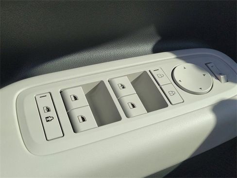 New 2026 Hyundai Santa Fe SE image 15