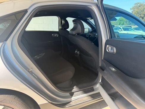 Used 2024 Hyundai Ioniq 6 SE RWD image 6