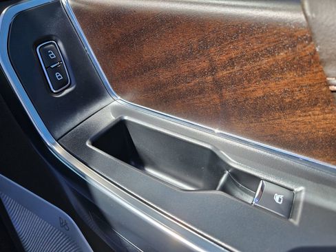 Used 2025 Ford F450 King Ranch w/ Chrome Package image 23