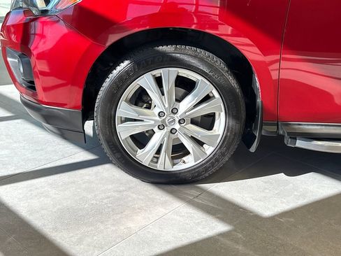 Used 2019 Nissan Pathfinder SL w/ SL Premium Package image 36