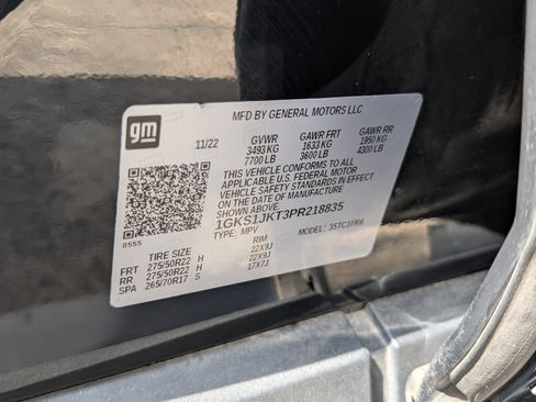 Used 2023 GMC Yukon XL Denali RWD image 39