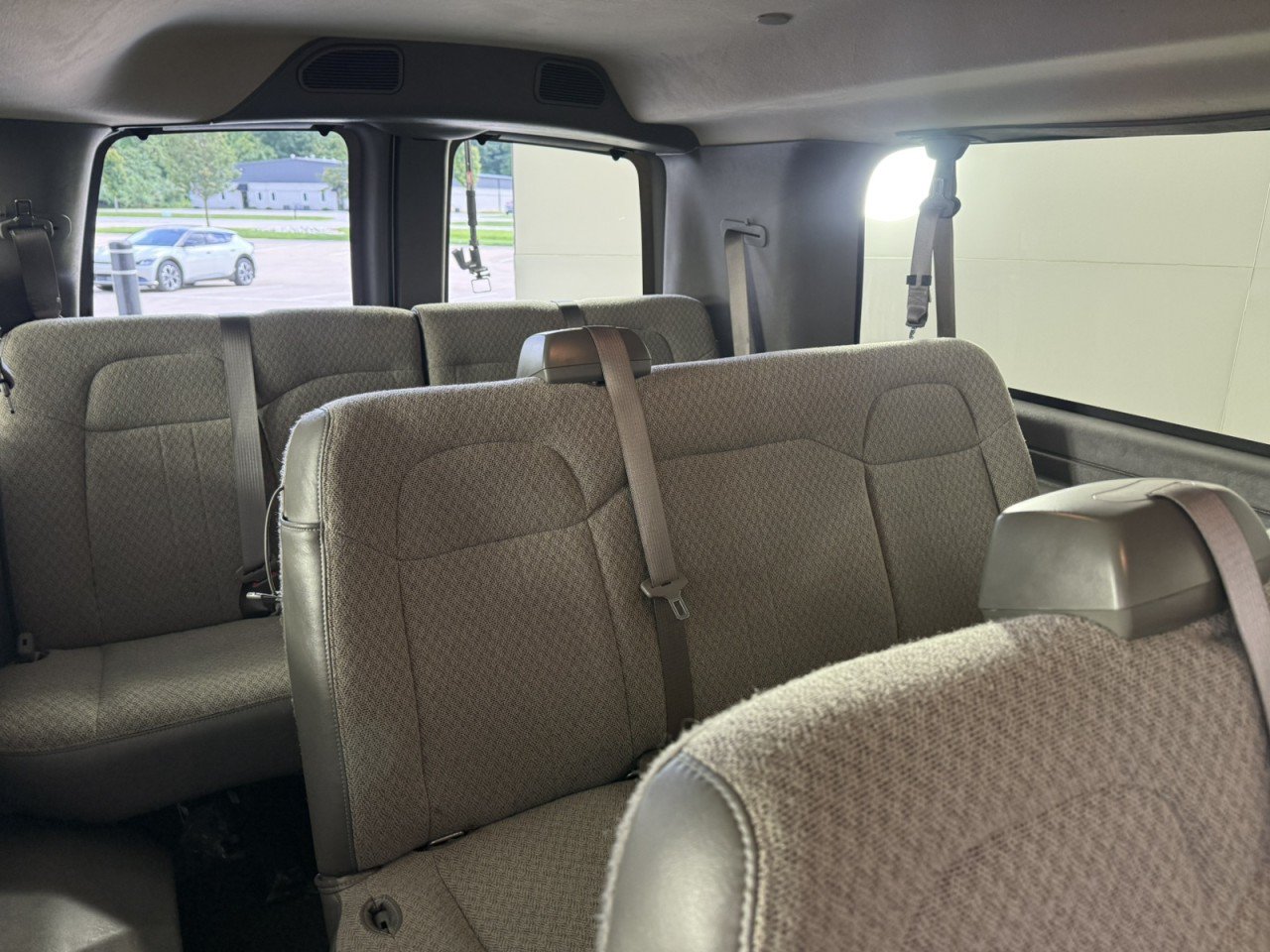 Used 2025 Chevrolet Express 3500 LT w/ LT Preferred Equipment Group RWD image 14