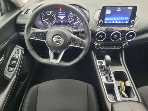 Used 2023 Nissan Sentra SV FWD image 22