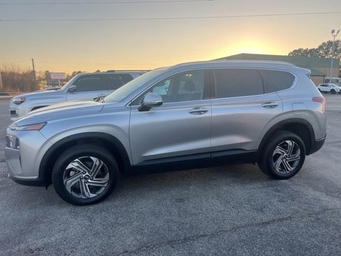 Used 2023 Hyundai Santa Fe SEL image 5
