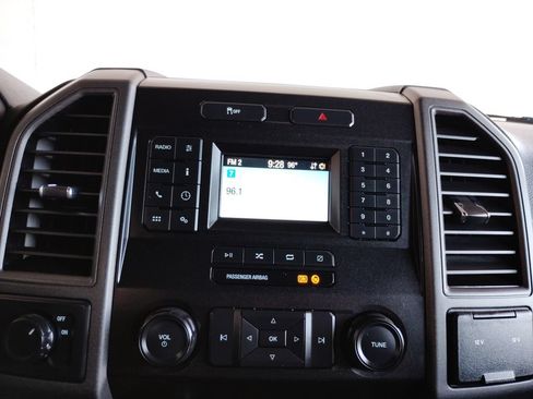 Used 2022 Ford F250 XL w/ Power Equipment Group RWD image 35