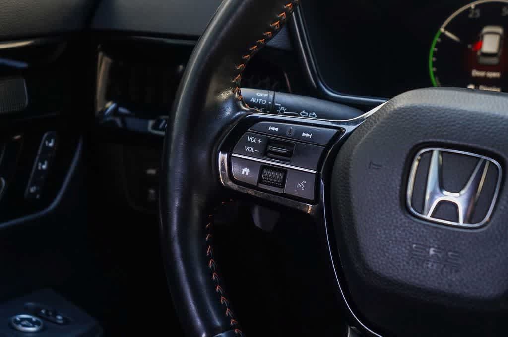 Used 2025 Honda CR-V Sport Touring image 16