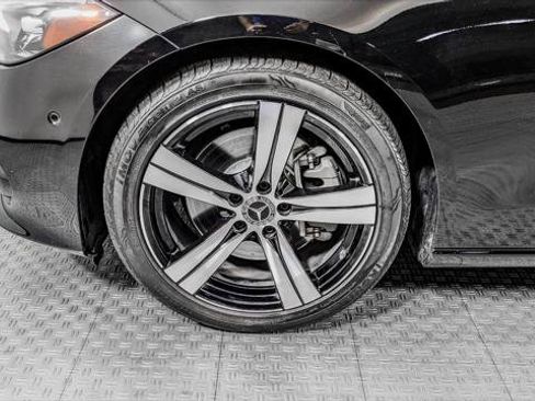 Used 2025 Mercedes-Benz C 300 Sedan image 37
