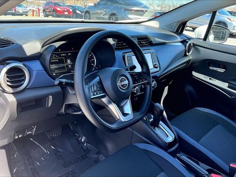 Used 2025 Nissan Versa SV w/ Trunk Package image 12