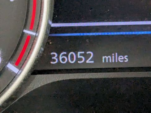 Used 2024 Nissan Sentra SV image 17