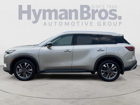Certified 2025 INFINITI QX60 Luxe w/ Vision Package AWD/4WD image 6