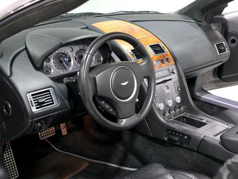 Used 2008 Aston Martin DB9 Volante RWD image 70