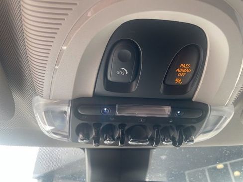 Used 2024 MINI Cooper SE image 16