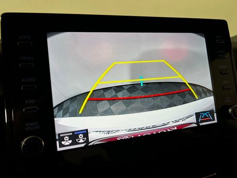 Used 2023 Toyota Camry XSE image 19